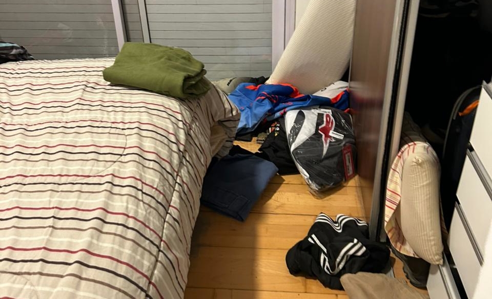 Revolvieron su casa, se llevaron su moto y ahora los extorsionan: se tuvieron que mudar de su casa en Funes